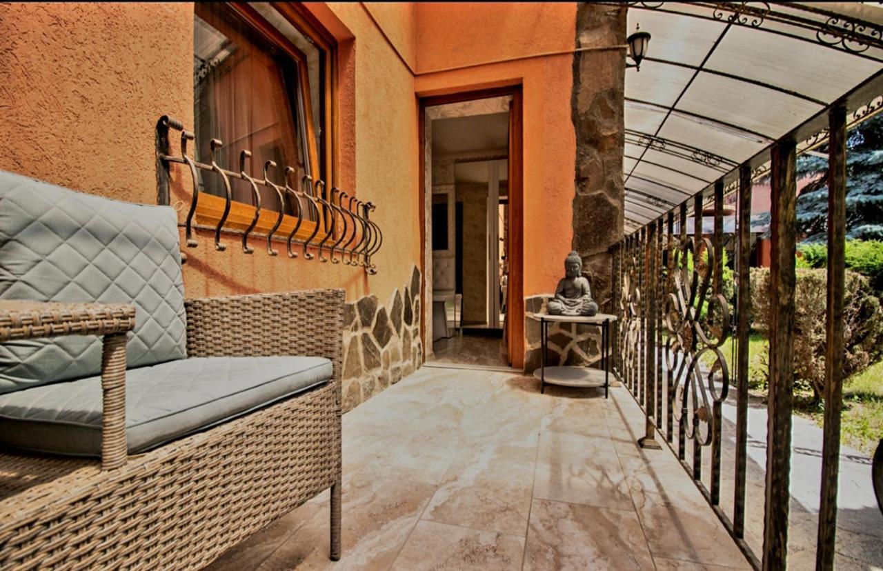 Anadi Hotel Boutique Only Adult Brašov Exteriér fotografie