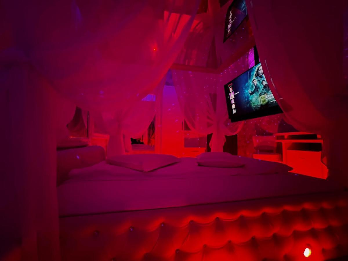 Anadi Hotel Boutique Only Adult Brašov Exteriér fotografie