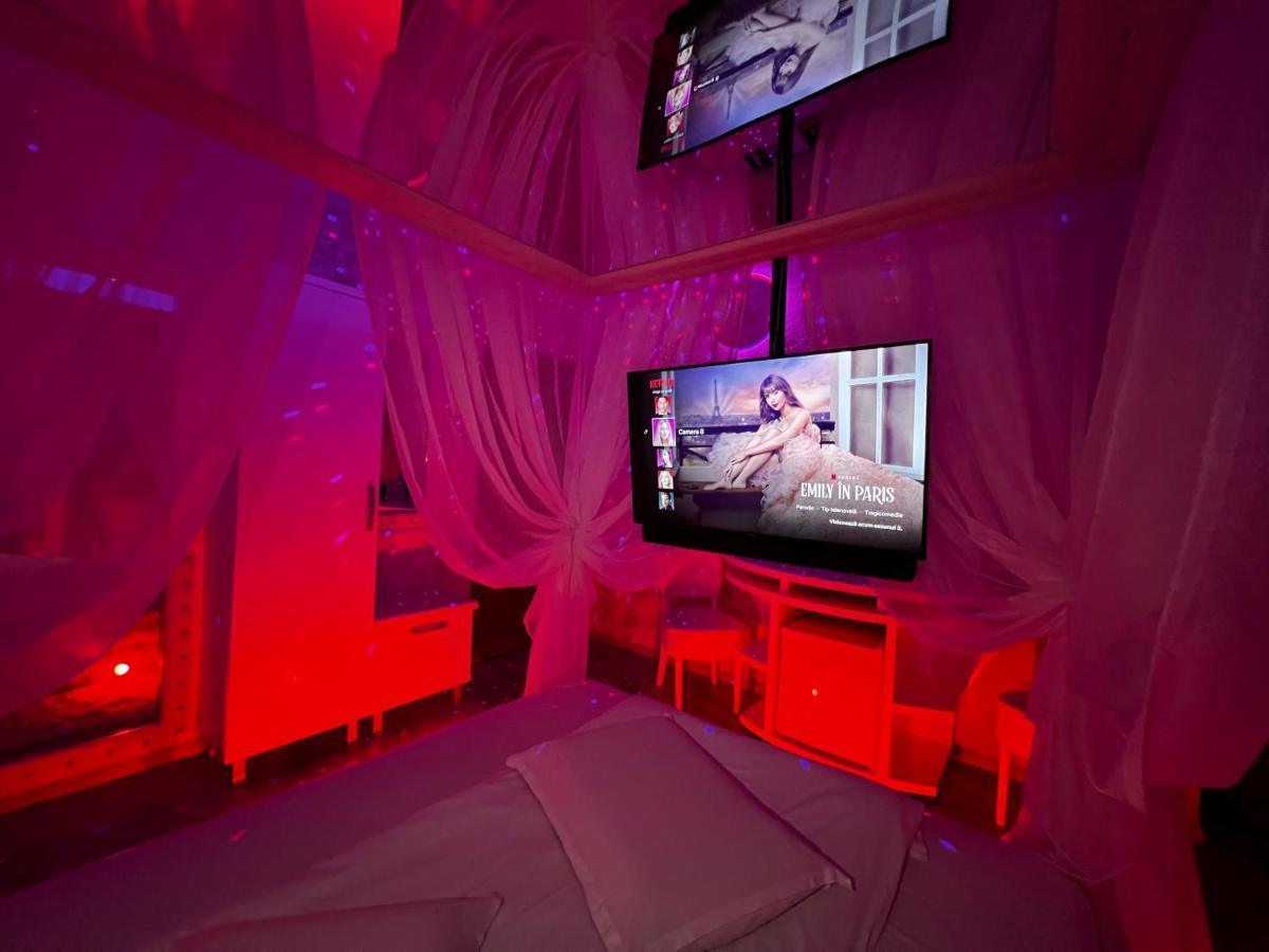Anadi Hotel Boutique Only Adult Brašov Exteriér fotografie