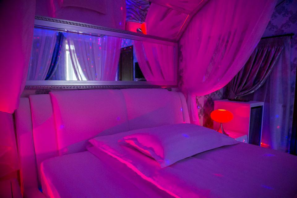 Anadi Hotel Boutique Only Adult Brašov Exteriér fotografie